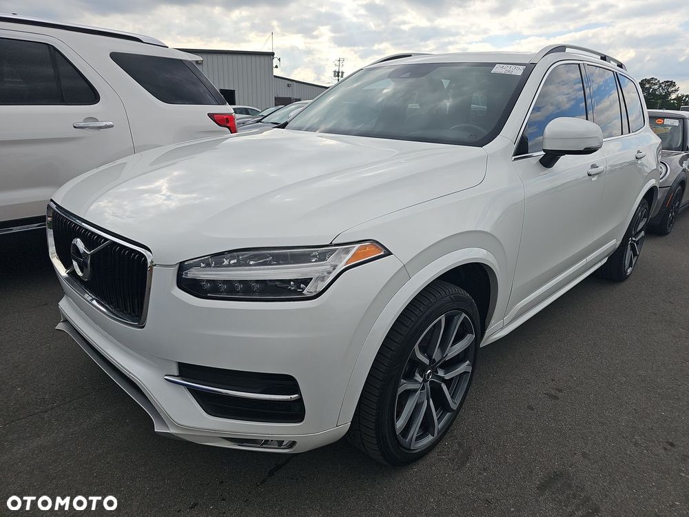 Volvo XC 90 T5 AWD Momentum - 1