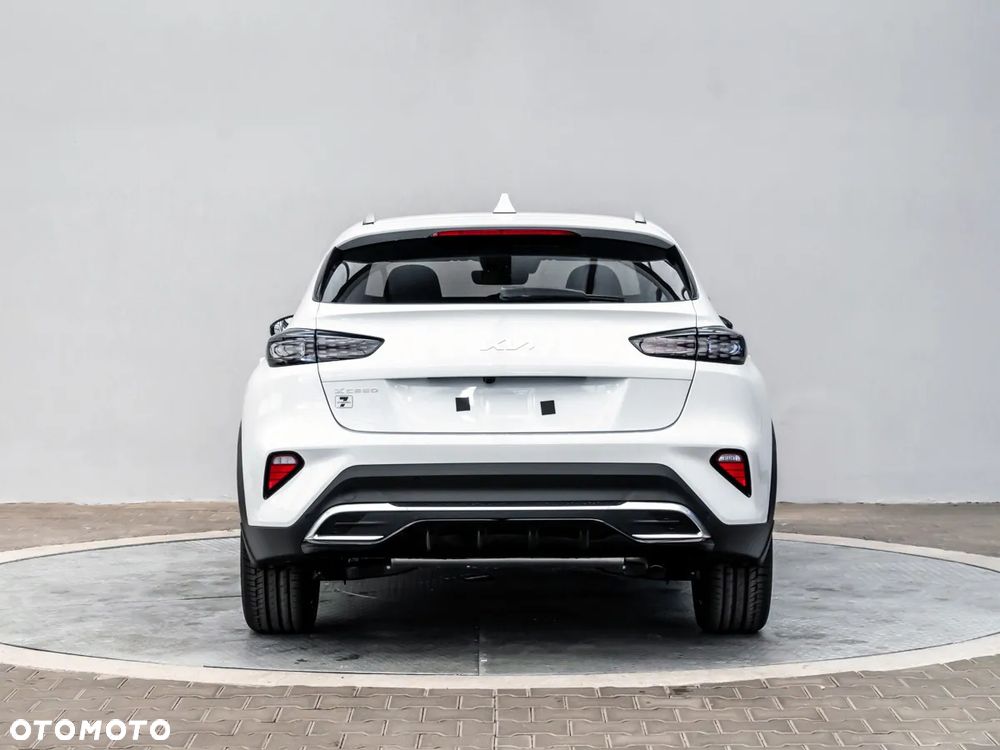 Kia XCeed 1.6 T-GDI Tribute DCT - 4