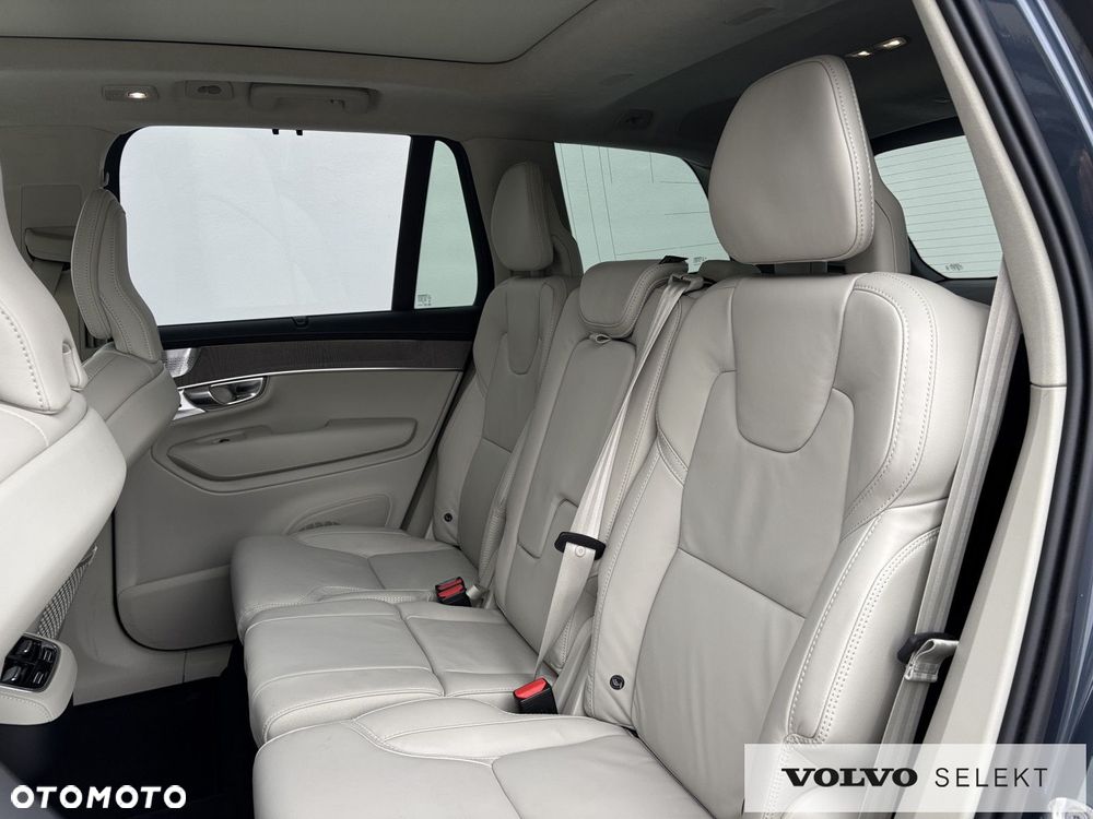 Volvo XC 90 - 13