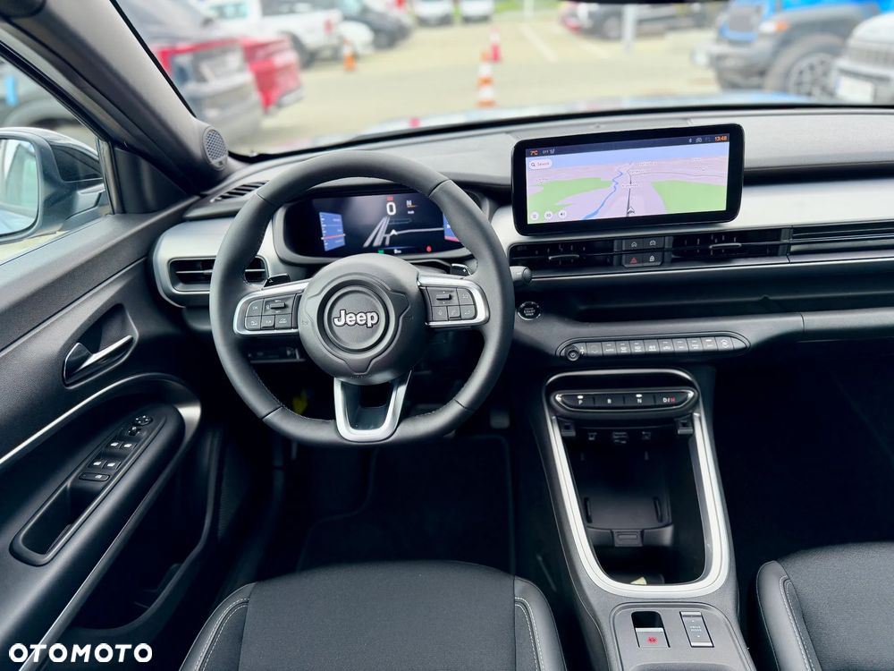 Jeep Avenger ver-1-2-t3-mhev-summit-fwd-edct6 - 8