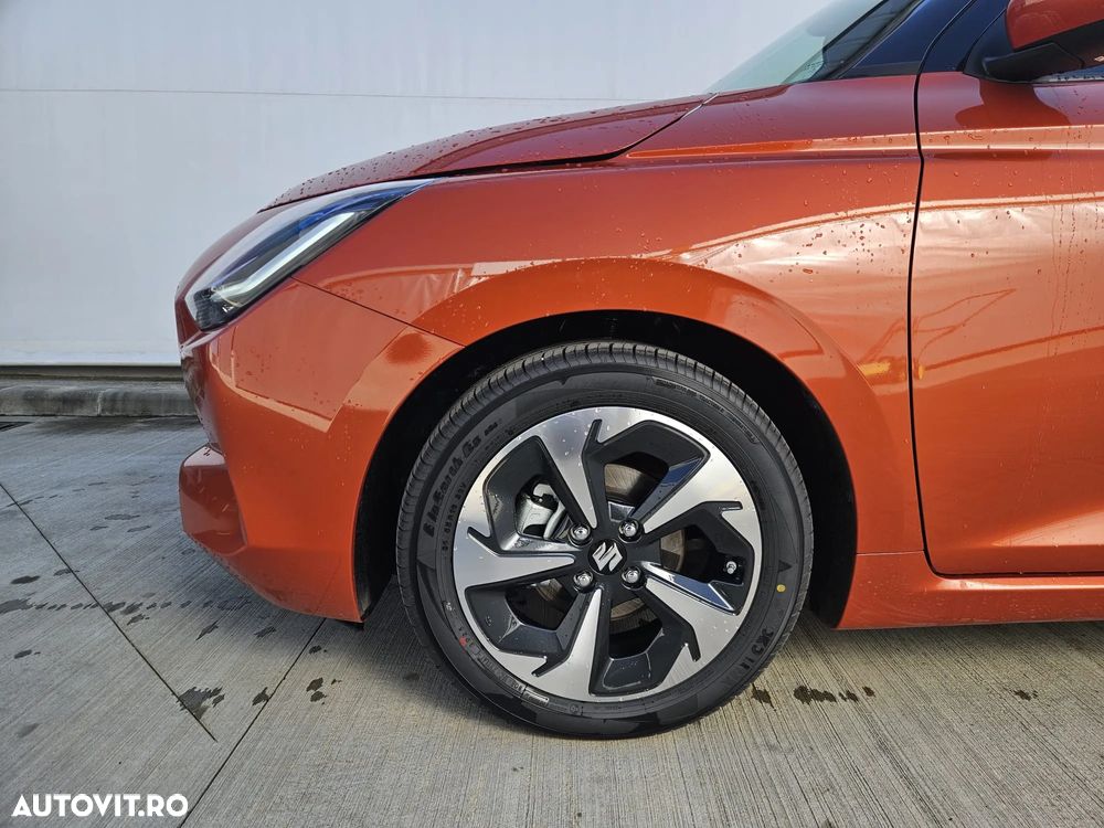 Suzuki Swift 1.2 Dualjet 12V MHEV CVT Spirit - 6