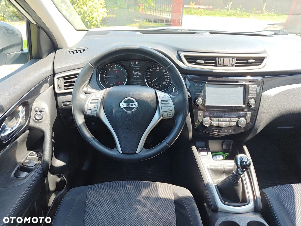 Nissan Qashqai 1.5 dCi N-Connecta - 17