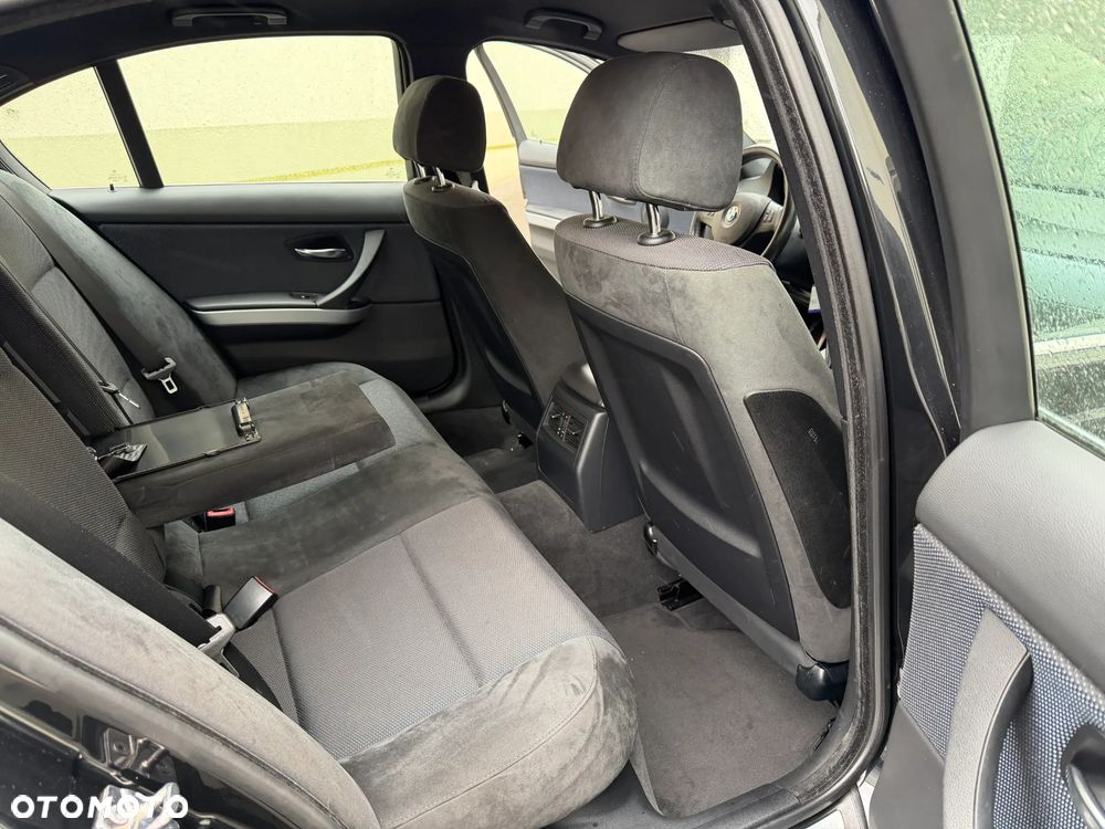BMW Seria 3 - 16