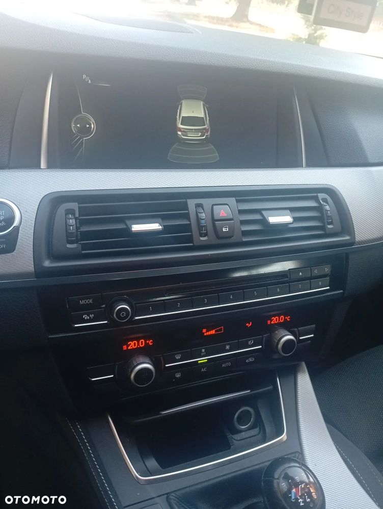BMW Seria 5 520d - 15