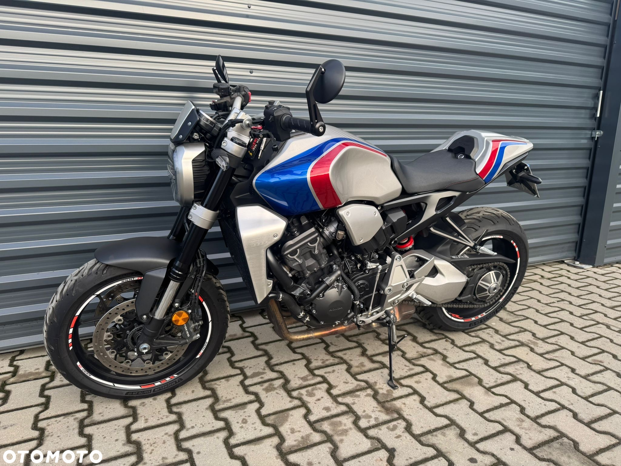 Honda CB - 3