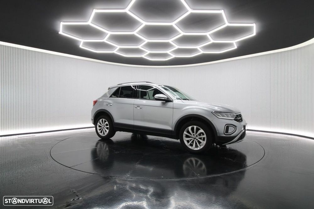 VW T-Roc 1.0 TSI Urban - 11