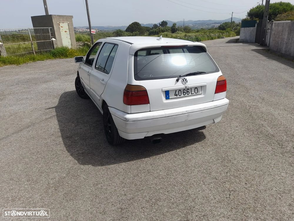 VW Golf 1.9 D CL - 6