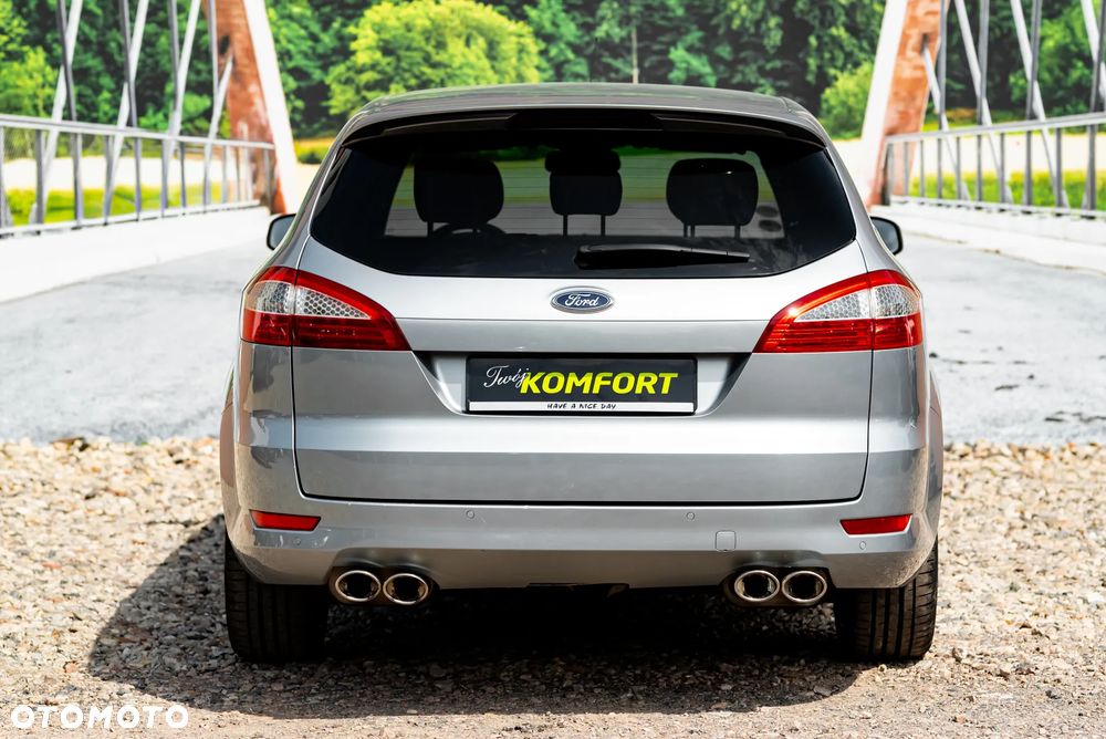 Ford Mondeo 2.5 Titanium X - 32