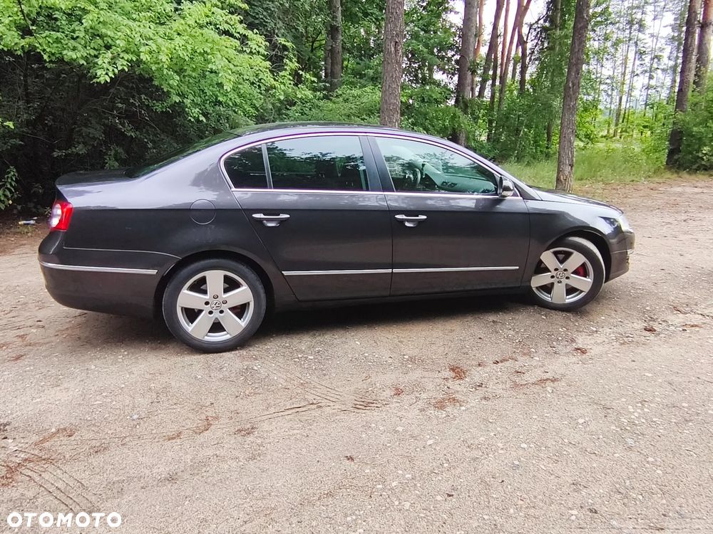 Volkswagen Passat 2.0 TDI Sportline - 3