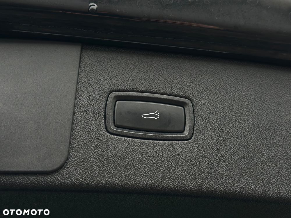 Porsche Cayenne - 29