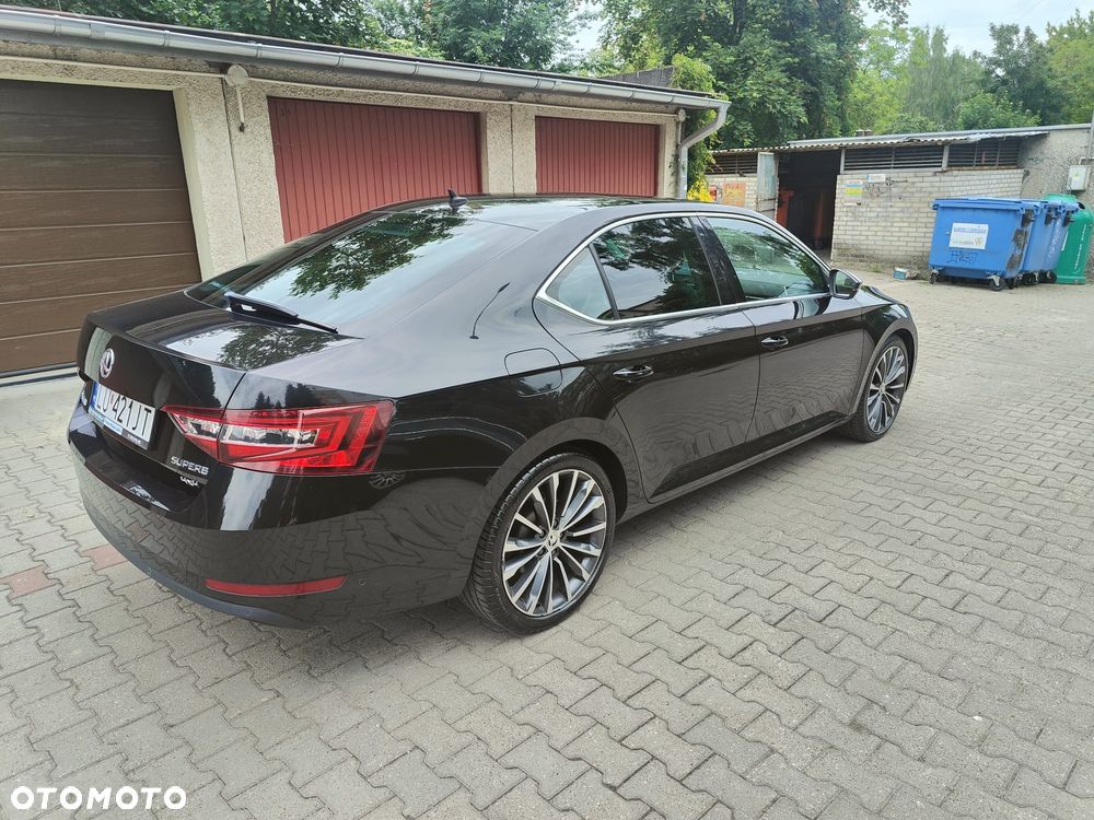 Skoda Superb 2.0 TDI 4x4 L&K DSG - 3