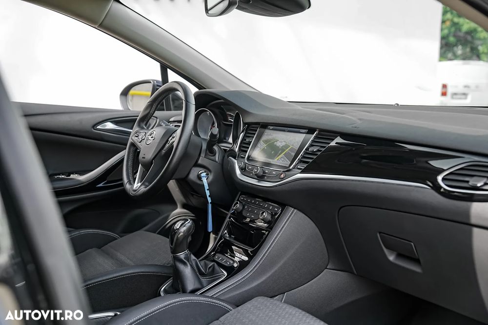Opel Astra 1.6 CDTI ECOTEC ECOFlex Start/Stop Cosmo - 11