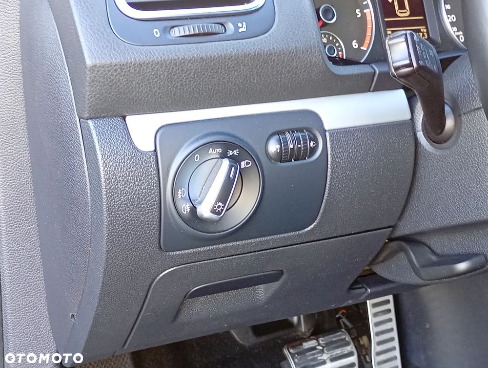 Volkswagen Scirocco 2.0 TDI DSG - 19
