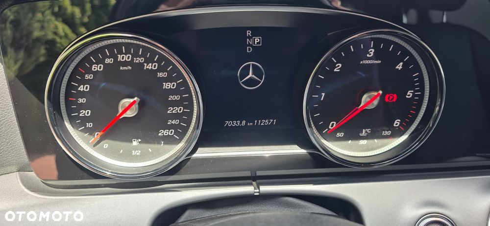 Mercedes-Benz Klasa E - 12