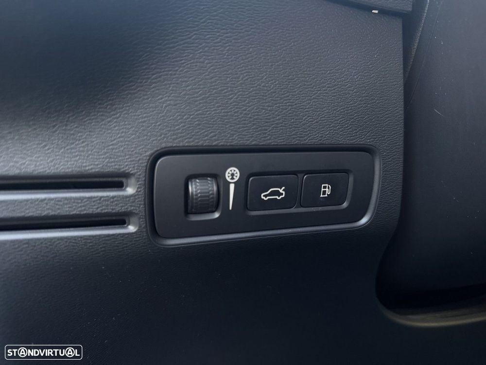 Volvo XC 40 1.5 T4 PHEV Inscription Expression - 32