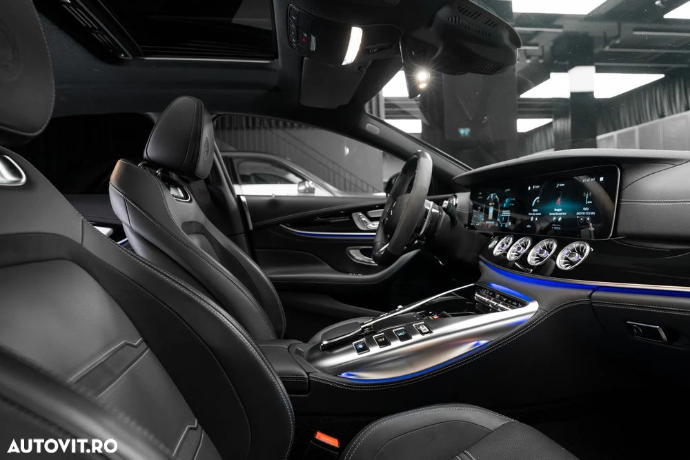 Mercedes-Benz AMG GT 4-door Coupe 63 S 4Matic+ - 32