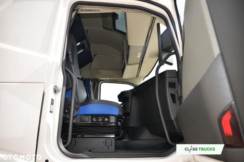 Volvo FH 460 AERO Globetrotter XL ACC i-Save I-ParkCool SideSkirts Mirror Cam - 10