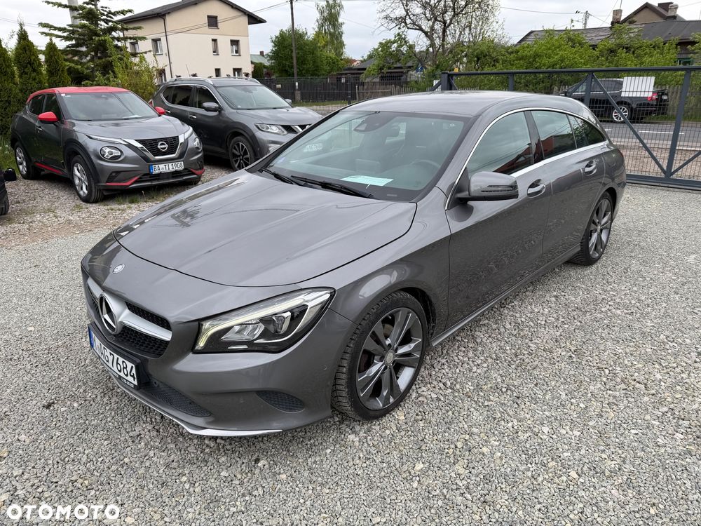 Mercedes-Benz CLA 180 Urban - 14