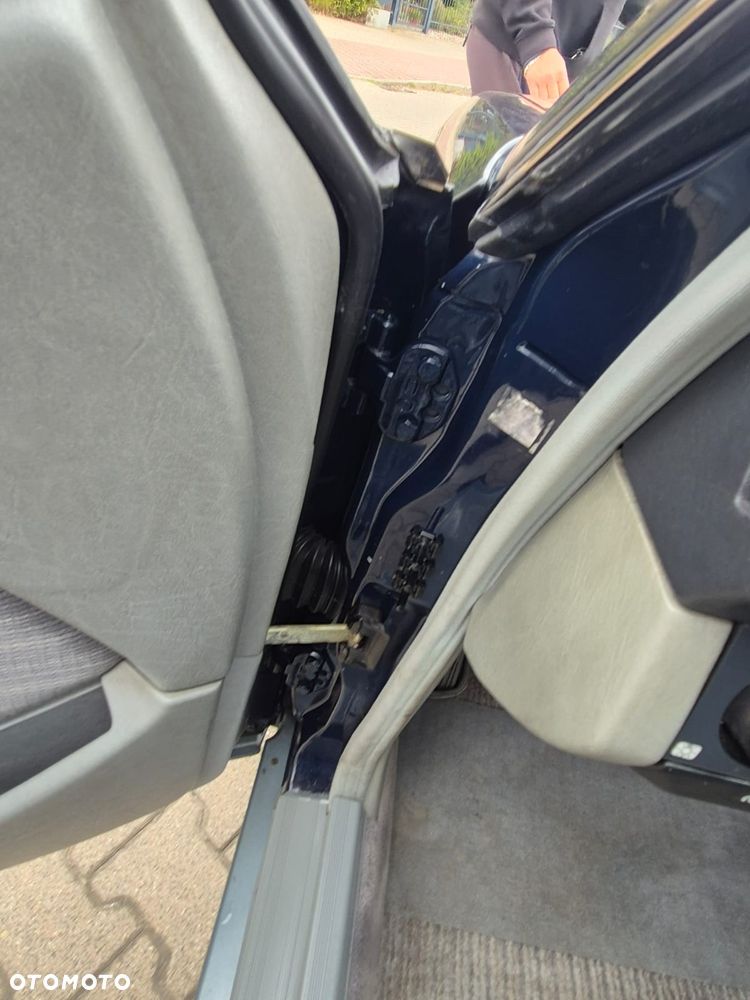 Mercedes-Benz W124 (1984-1993) - 8