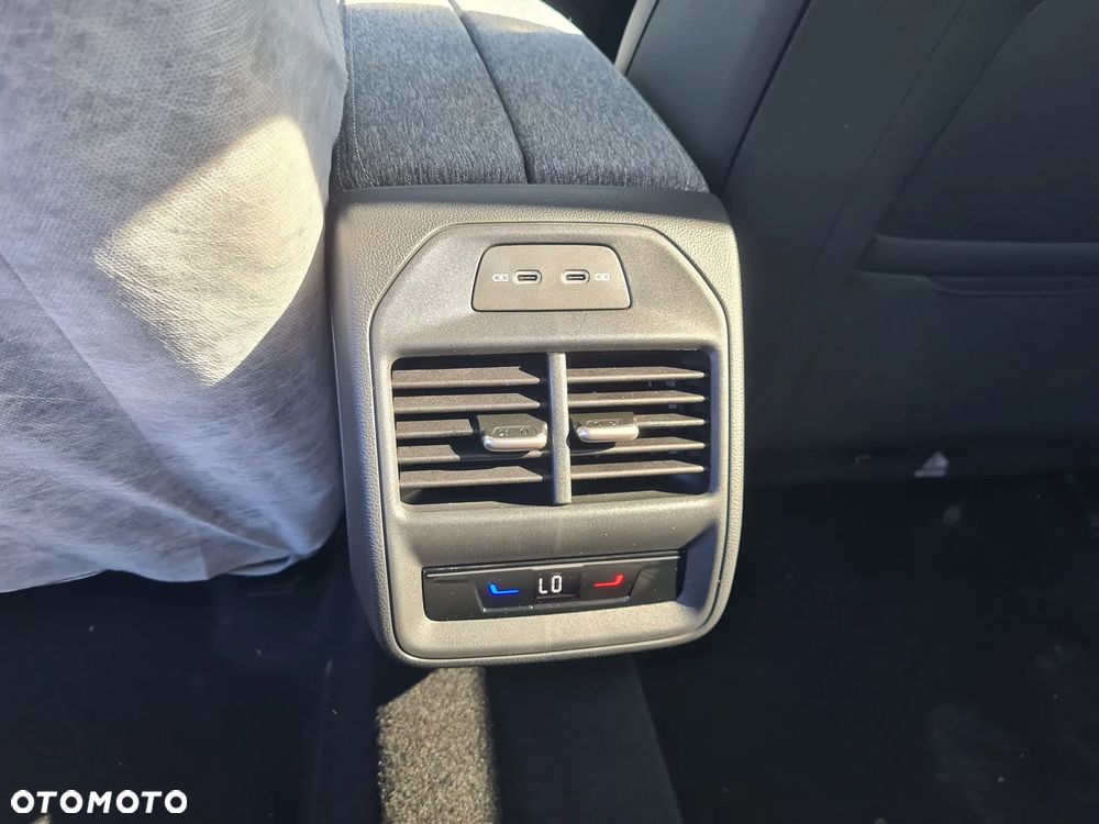 Skoda Superb 1.5 TSI Plug-in Hybrid Drive DSG - 16