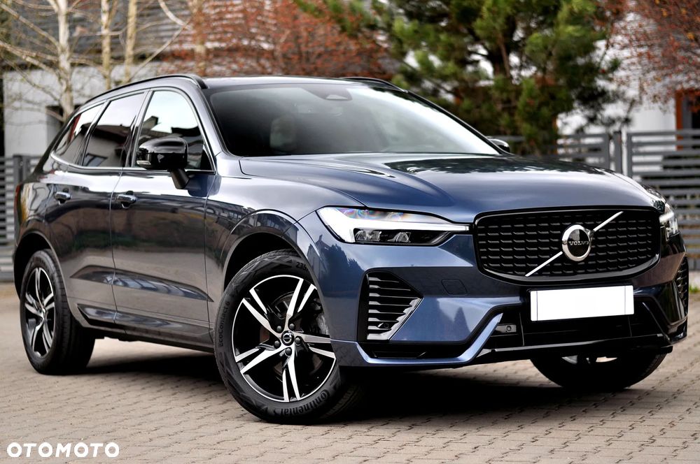 Volvo XC 60 B4 D Plus Dark - 3