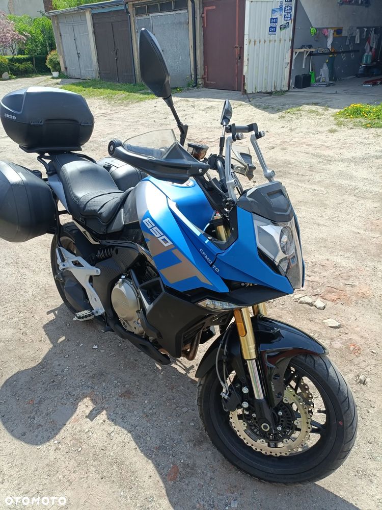 CFMoto 650 MT - 11