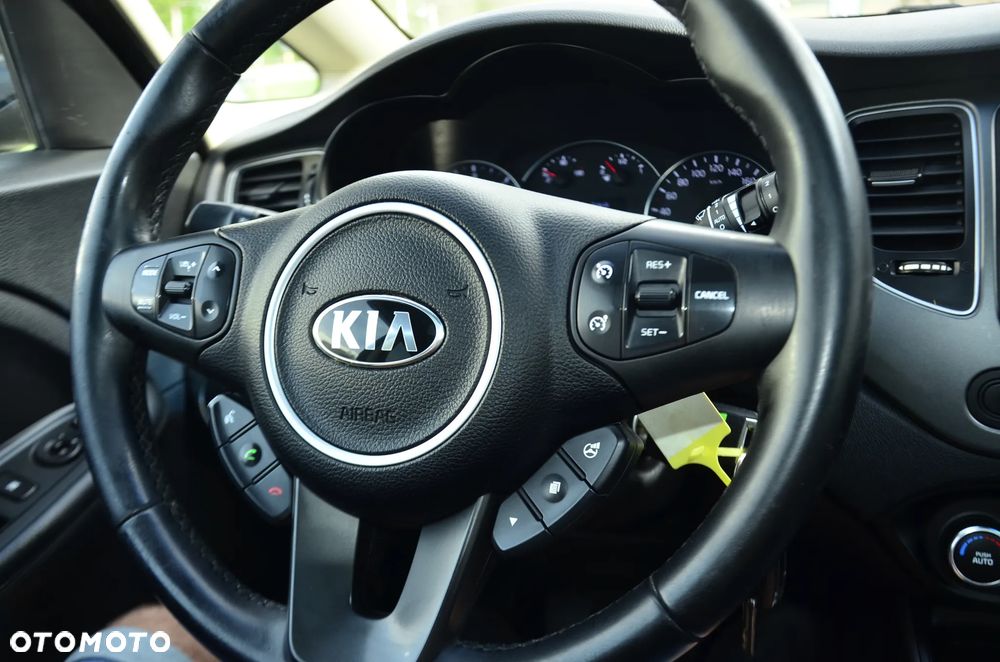 Kia Carens 1.7 CRDi XL - 33