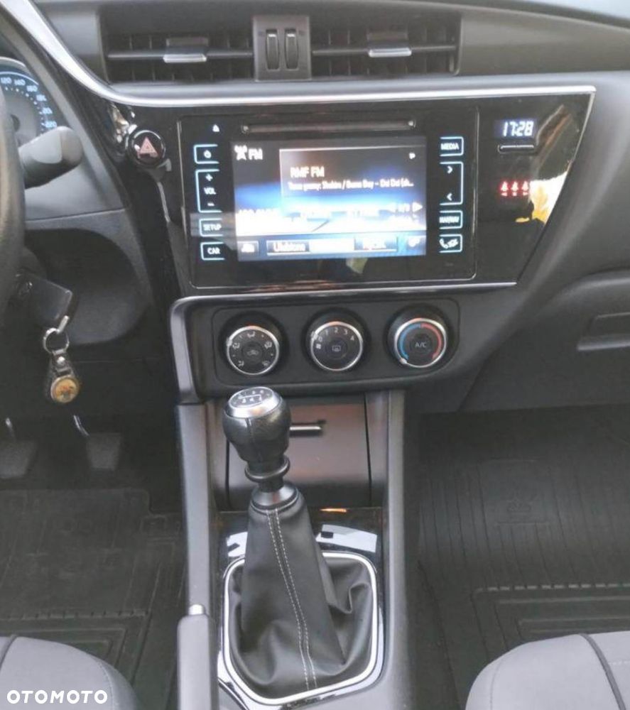 Toyota Corolla - 6
