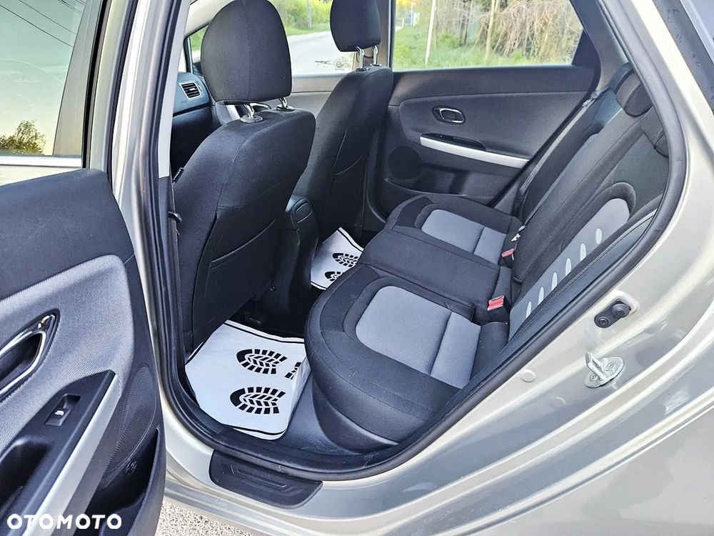 Kia Ceed 1.6 GDI ISG Spirit - 20