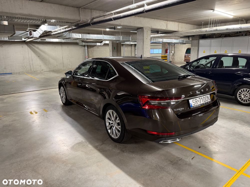Skoda Superb 2.0 TSI L&K DSG - 6