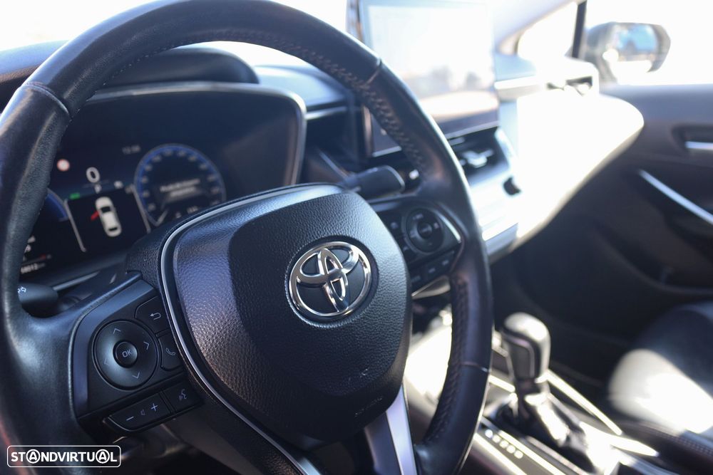 Toyota Corolla SD 1.8 Hybrid Luxury - 26