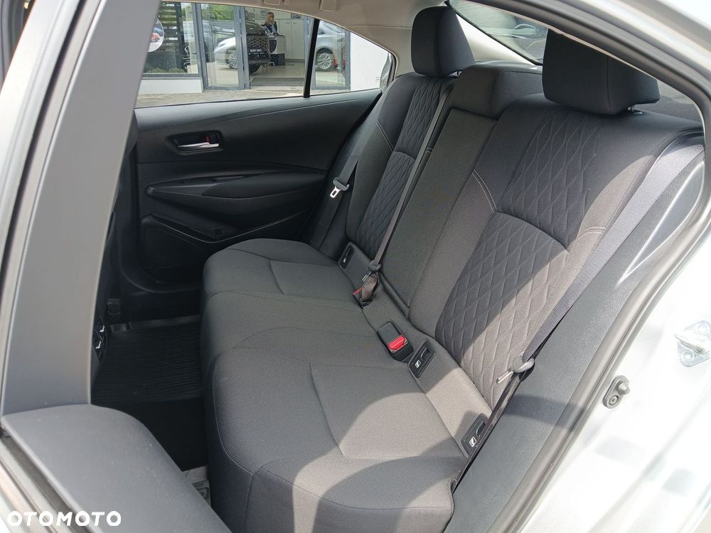 Toyota Corolla - 40