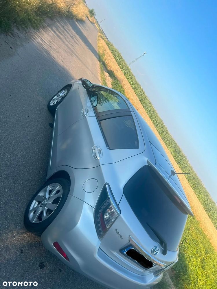 Toyota Yaris - 1