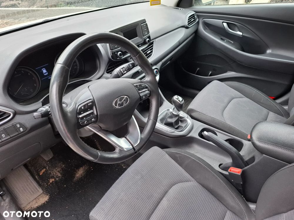 Hyundai i30 1.5 DPI Modern - 3