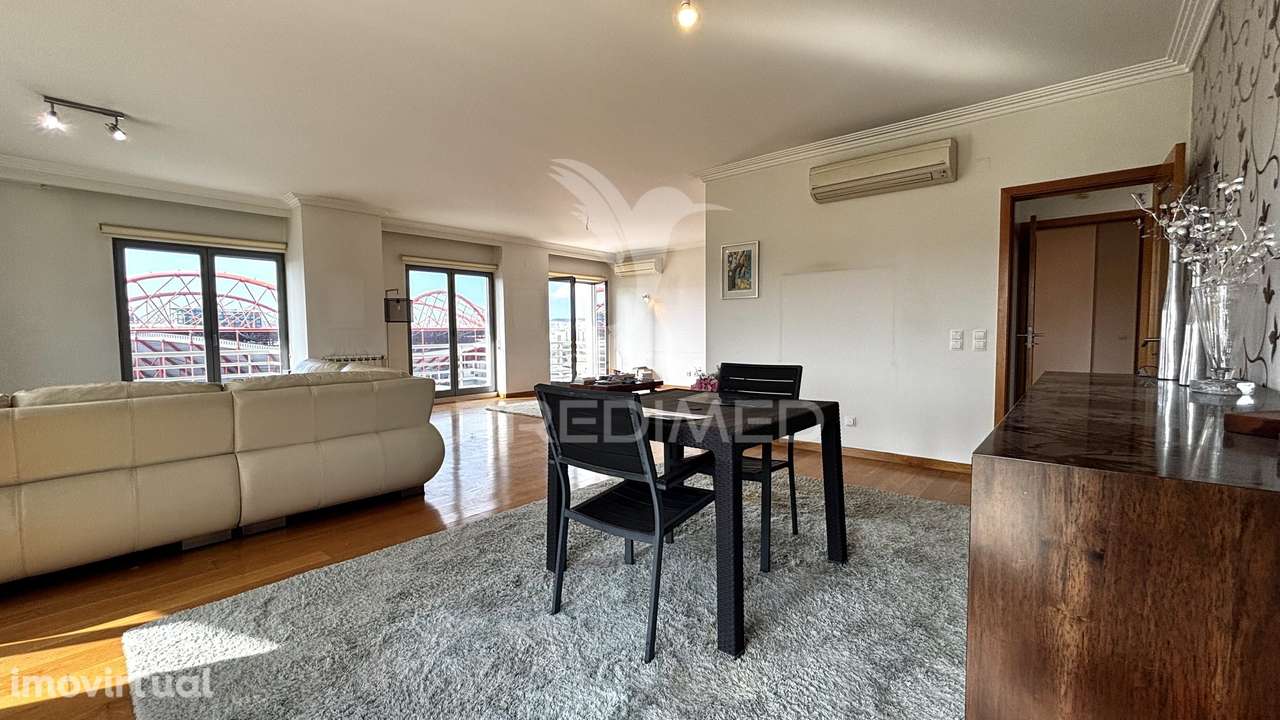 Luxuoso Penthouse em São Domingos de Benfica - Grande imagem: 4/40