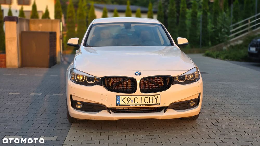 BMW Seria 3 318d Luxury Line - 3