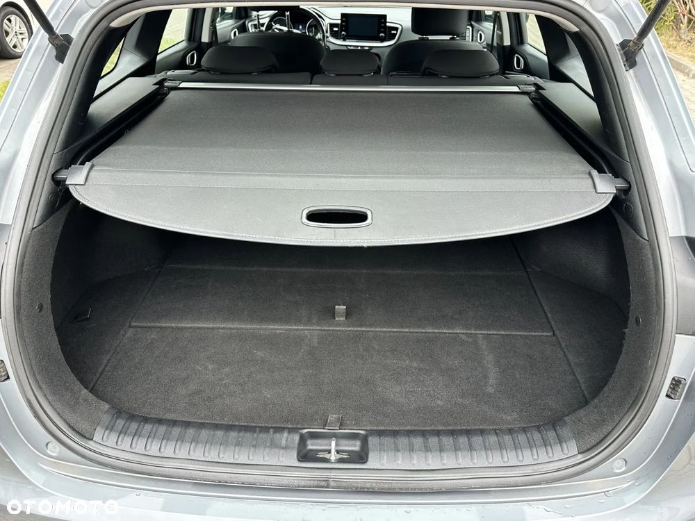 Kia Ceed 1.5 T-GDI M DCT - 14