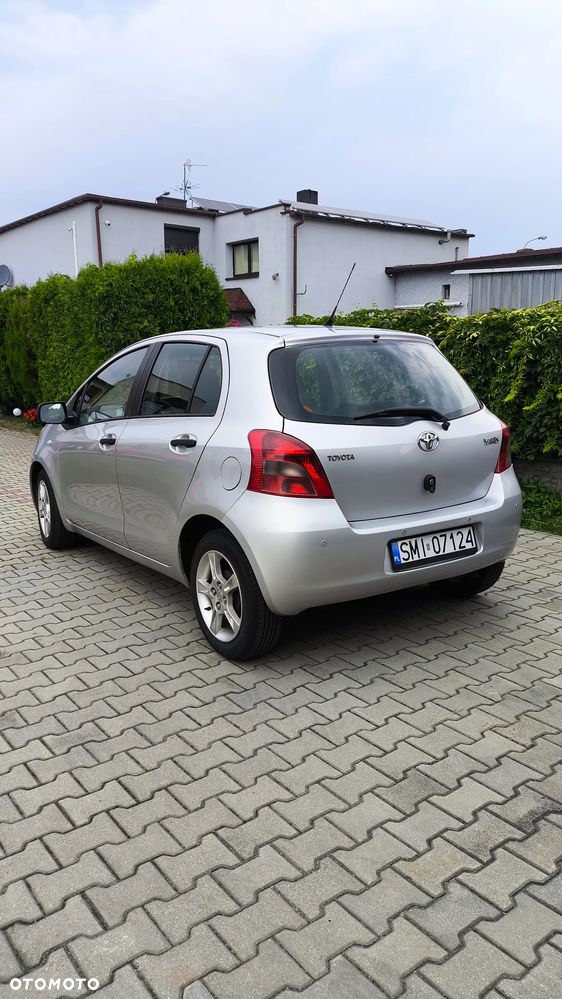 Toyota Yaris 1.3 Luna - 5