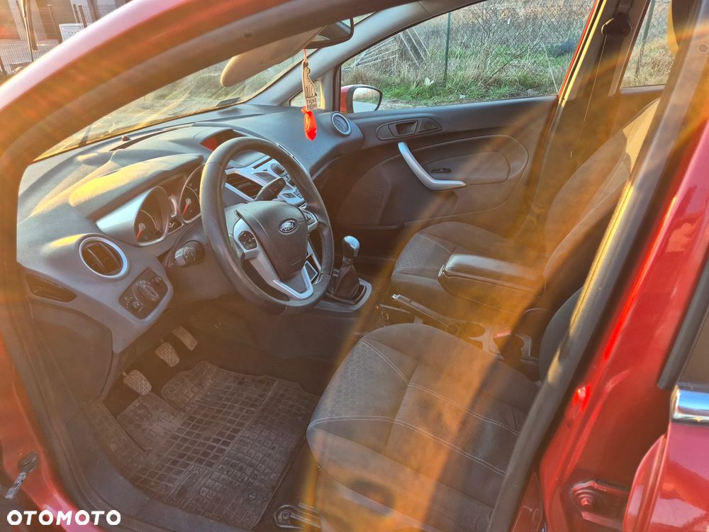 Ford Fiesta - 16