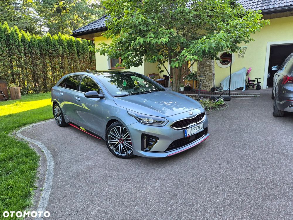 Kia ProCeed - 1