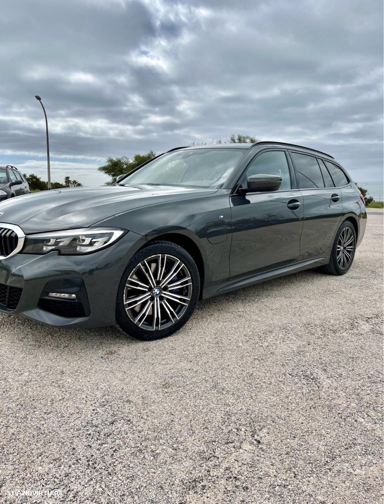 BMW 330 - 6