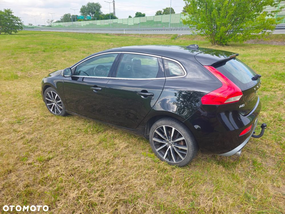 Volvo V40 D2 Drive-E SCR Momentum - 1