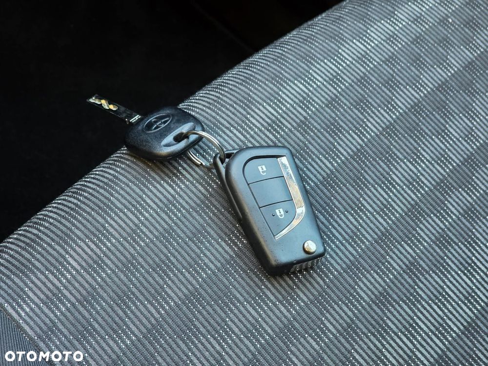 Toyota Yaris - 13