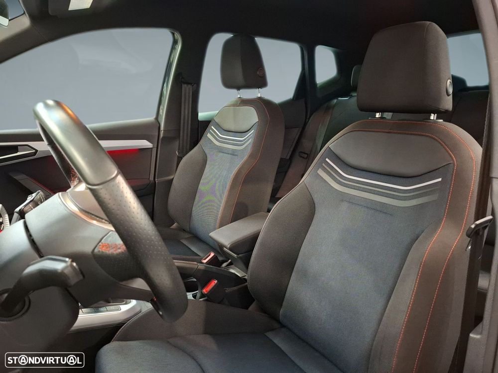 SEAT Arona 1.0 TSI FR - 11