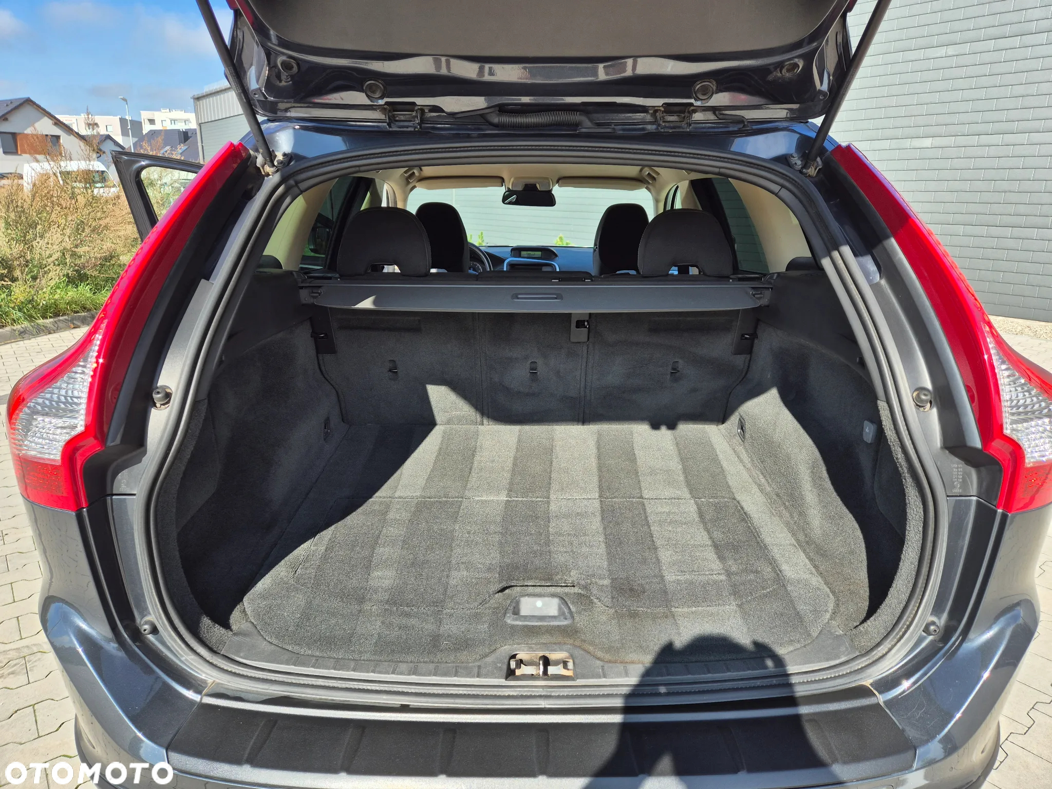 Volvo XC 60 D5 AWD - 22