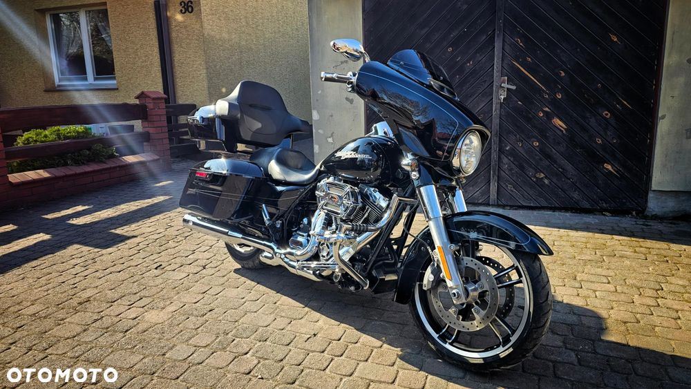 Harley-Davidson Touring Street Glide - 8