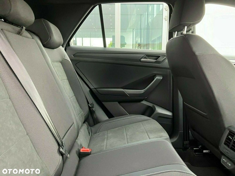 Volkswagen T-Roc 1.5 TSI Style DSG - 24