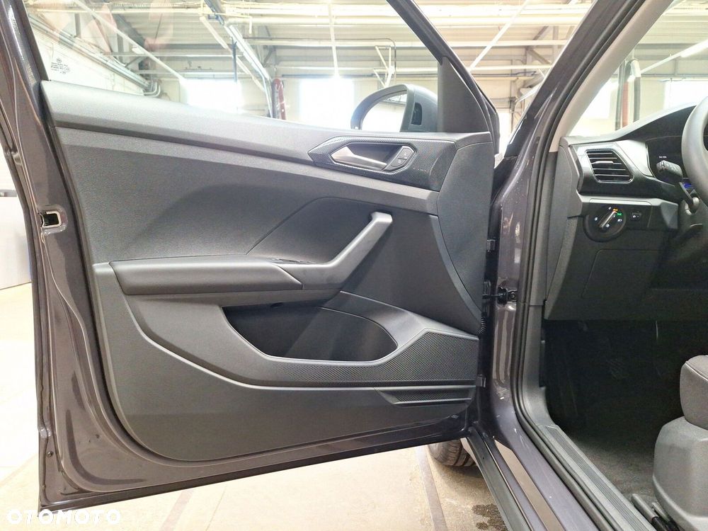 Volkswagen T-Cross - 10