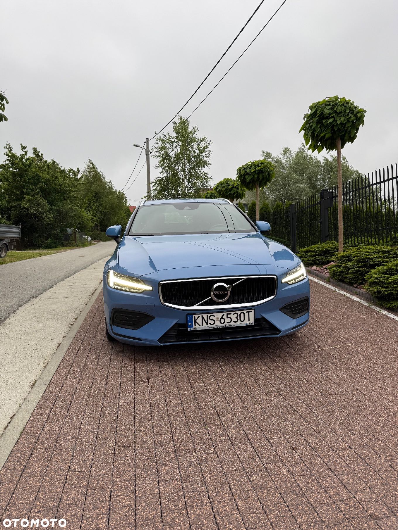 Volvo V60 D4 R-Design - 2