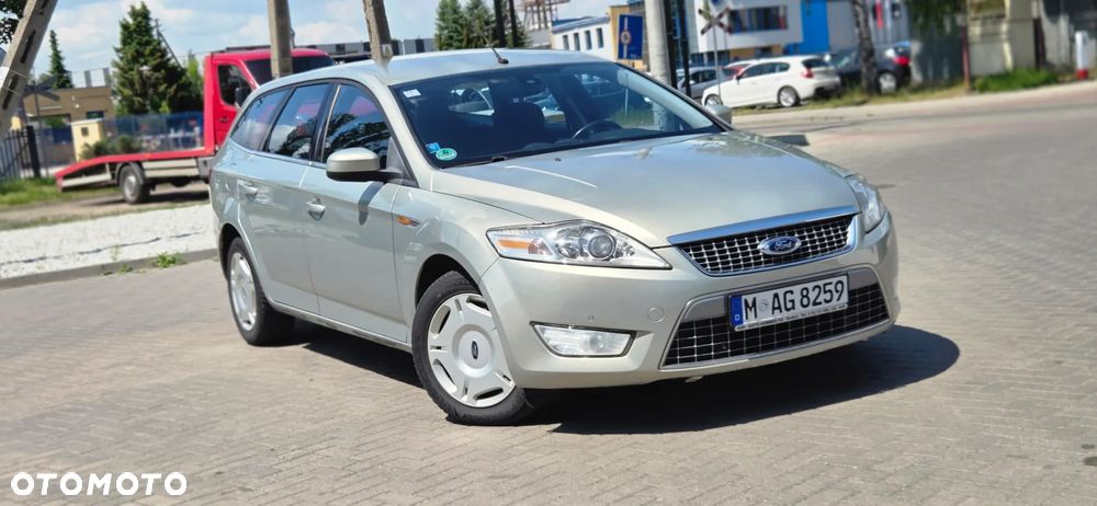 Ford Mondeo 2.0 TDCi Ghia - 23